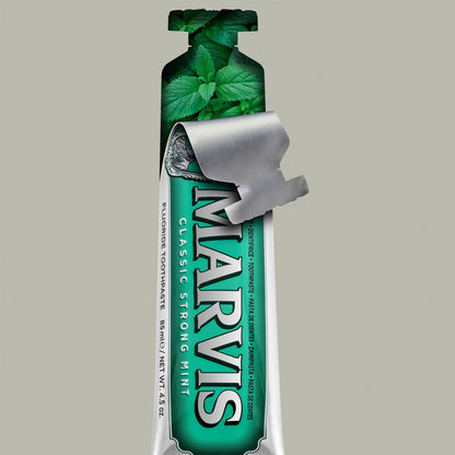 Classic Strong Mint Toothpaste (75 ml)